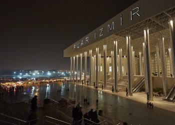Mermer ve Doğaltaş Randevusu: İzmir MARBLE
