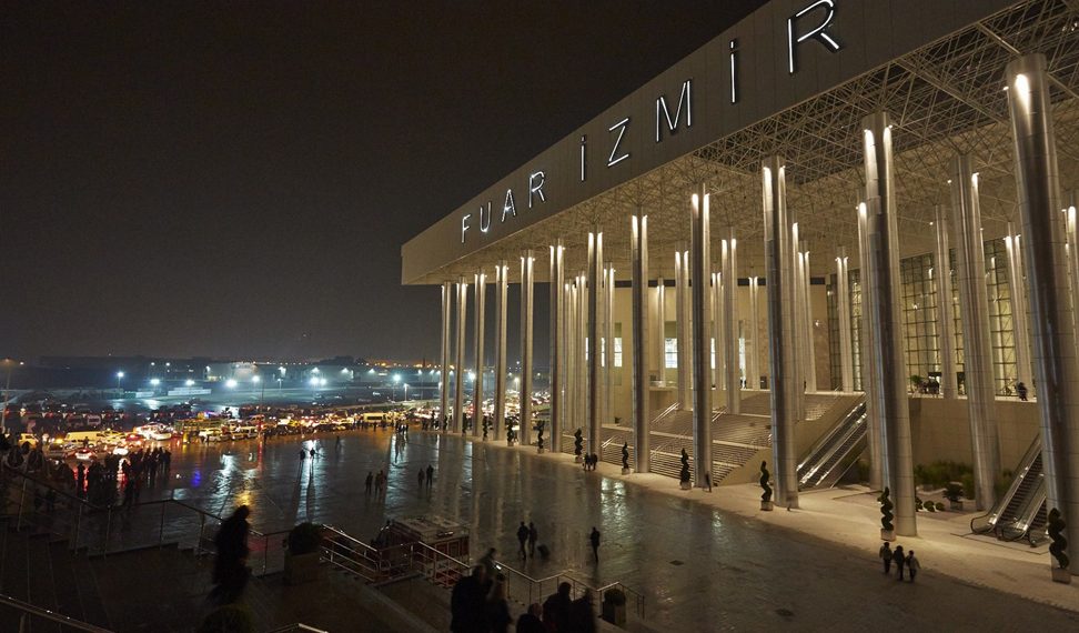 Mermer ve Doğaltaş Randevusu: İzmir MARBLE