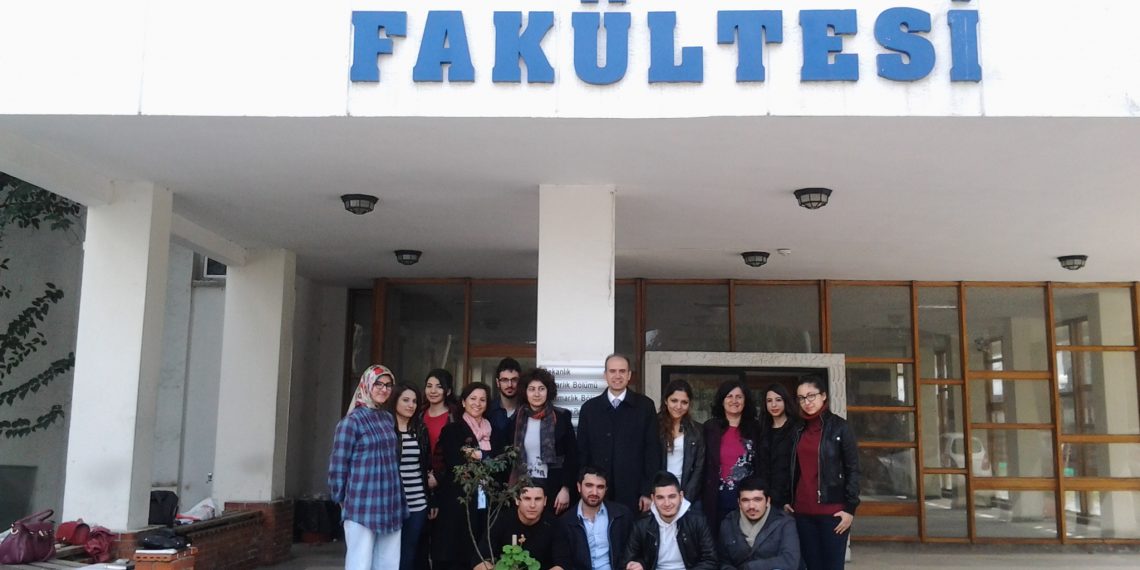 Üniversitede Ders Oldu