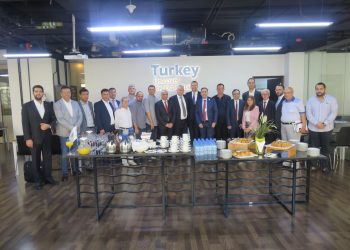 İhracatçılar Dubai ve Muskat’tan Ortadoğu pazarına odaklanacak