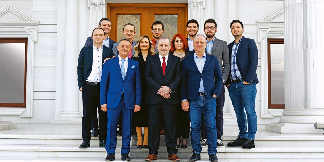 Efendioğlu Mermeri üç kuşaktır ayakta tutan tılsım: Aile Anayasası