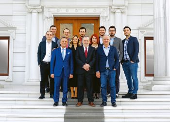 Efendioğlu Mermeri üç kuşaktır ayakta tutan tılsım:  Aile Anayasası