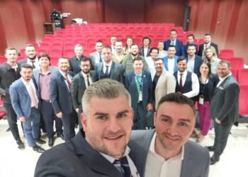 Y Kuşağından X Kuşağına çağrı: “Bizi dinleyin”