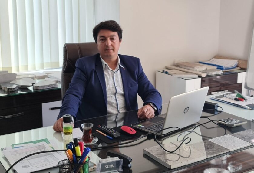 SDR Mermer Yönetim Kurulu Başkanı Abdullah Karaca: “Rekabette öne çıkmak için yaratıcı ve yenilikçi olun”