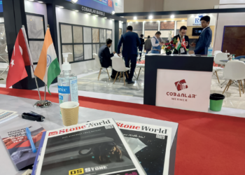 Pandemi sonrası ilk Hindistan fuarı yüzleri güldürdü