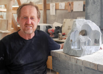 From Historic Architecture to Stone: Meet the Sculptures of Matthew Simmonds