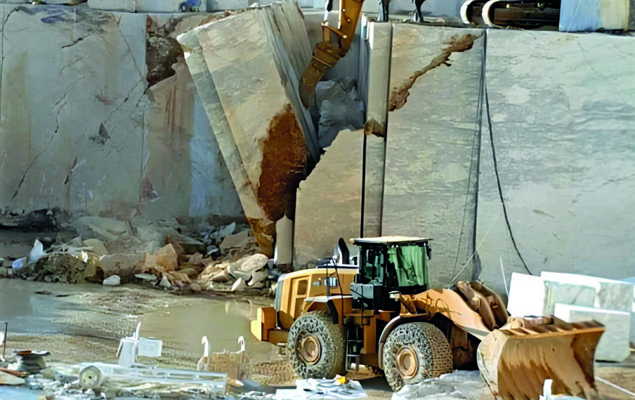 Büyük bloklar, büyük projeler: Royal Carian Marble