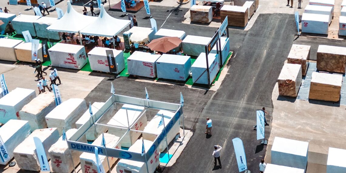 AFYONKARAHİSAR’DAKİ YILIN EN BÜYÜK BLOK MERMER FUARI BÜYÜK İLGİ GÖRDÜ